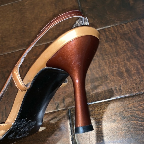 Pointed Stuart weitzman heel - Picture 5 of 7